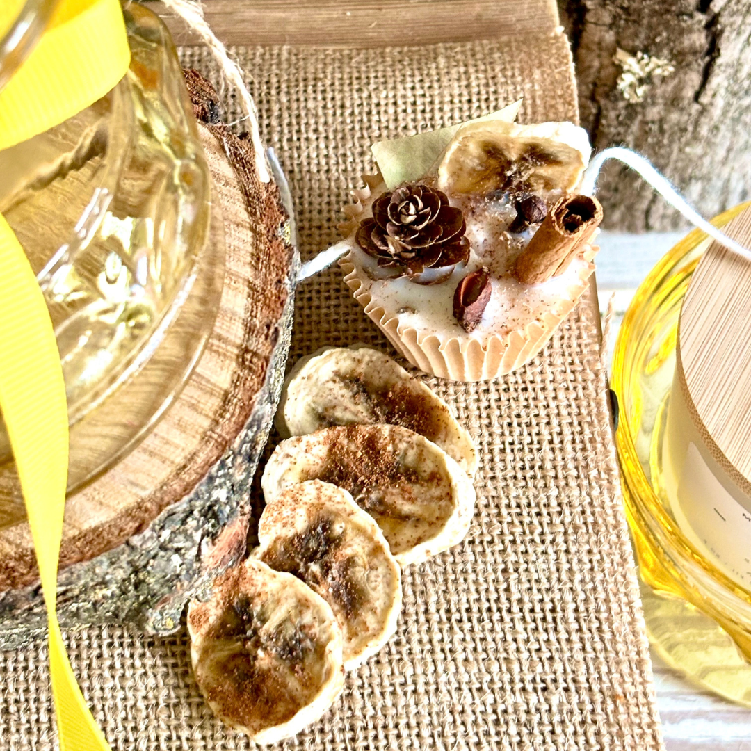 Banana Bread Scented Candle That Smells Exactly Like Fresh Baking Banana Bread with Real Dried Caramelized Banana Slice on Top